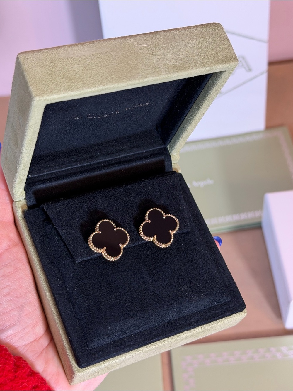 RARE Van Cleef & Arpels Magic Onyx Alhambra single motif earrings FULL SET - Picture 12 of 15